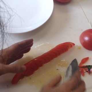 トマトのバラ