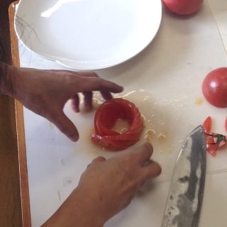 トマトのバラ