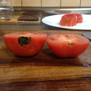 トマトのバラ